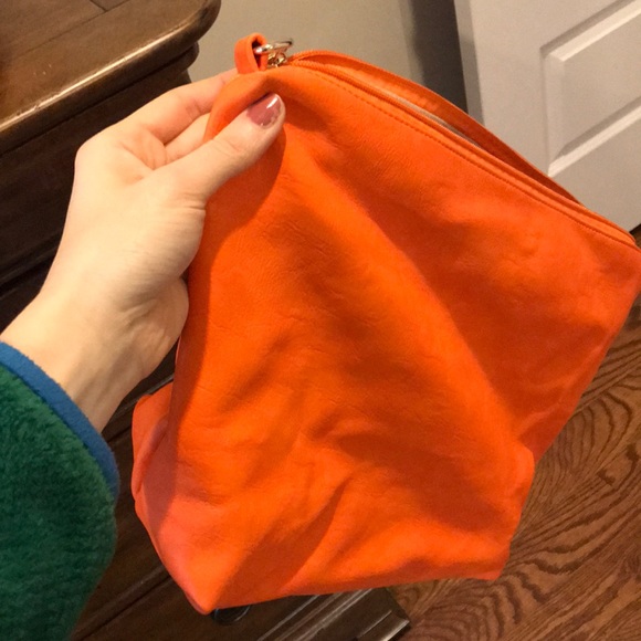 Orange tote purse from Scout and Molly’s - Picture 2 of 5